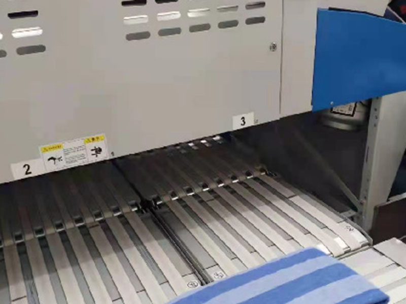 昌乐巾类折叠机-01